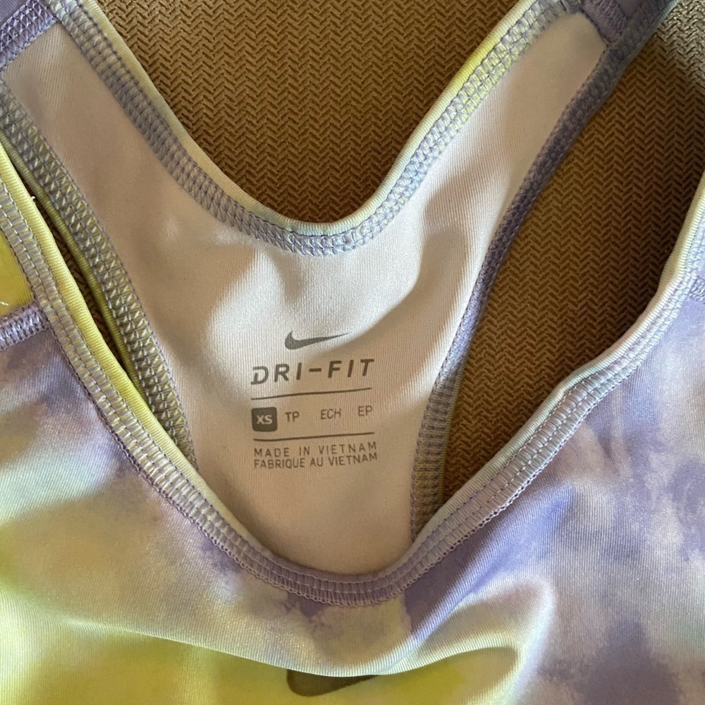 Nike Dry Fit Sports Bra - Picture 5 of 8